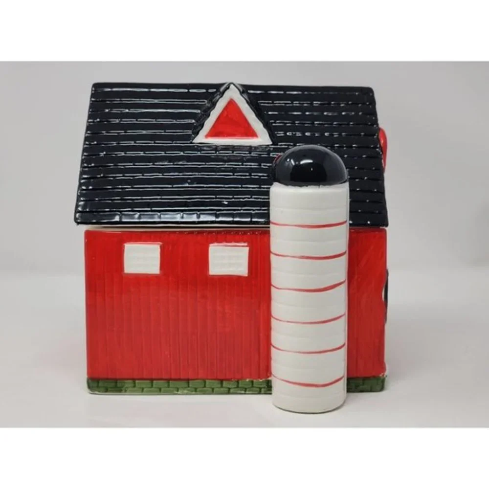 AMC NY‎ NY Red Barn Cookie Jar With Silo Makes Talking Animal Sounds
